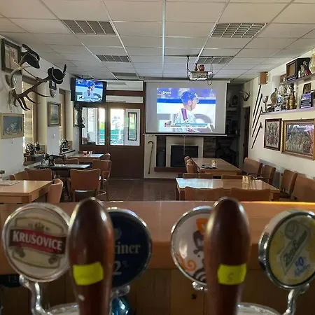 Izba Juliana V Penzióne Pod Smrekom Martin